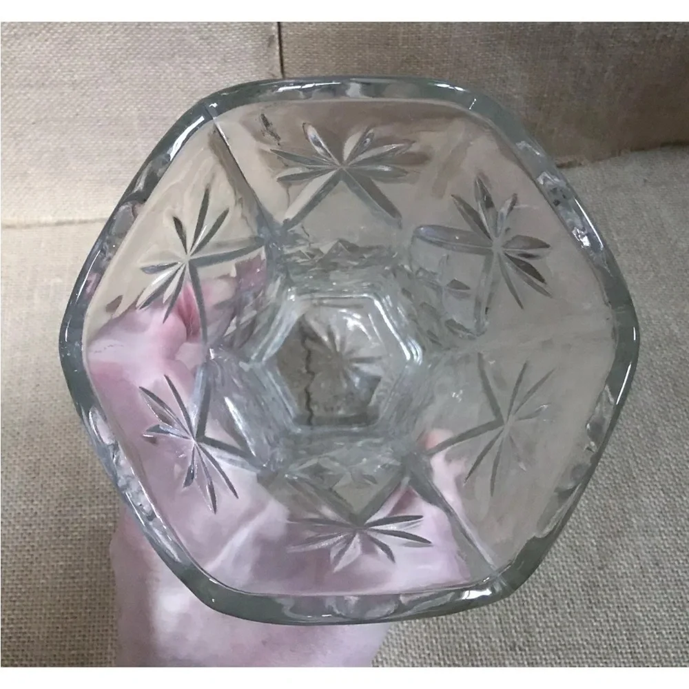 Vintage Clear Starburst Pressed Glass Vase Ruffled Rim Heavyweight Fairy Core - Picture 3 of 5